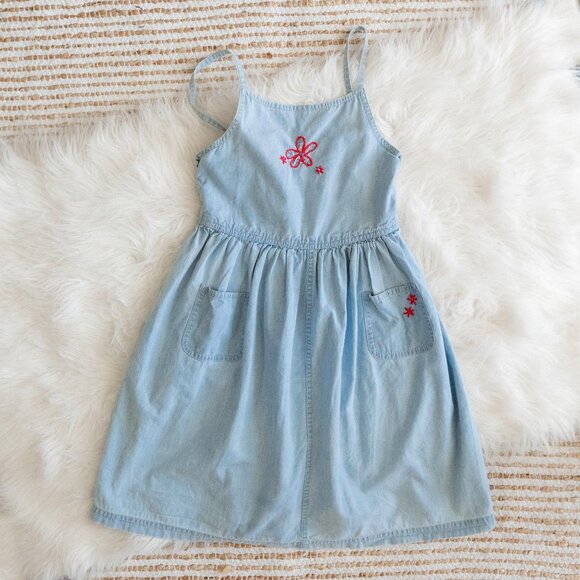 GAP GIRLS SZ 4Y CHAMBRAY DENIM BLUE RED EMBROIDERY 100% Cotton PATCH POCKETS - Picture 1 of 5